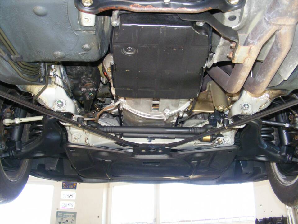 Immagine 36/39 di Mercedes-Benz SL 320 (1997)