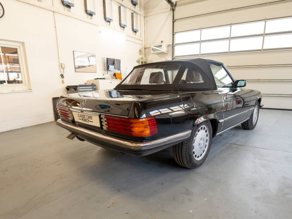 Image 5/14 of Mercedes-Benz 560 SL (1986)