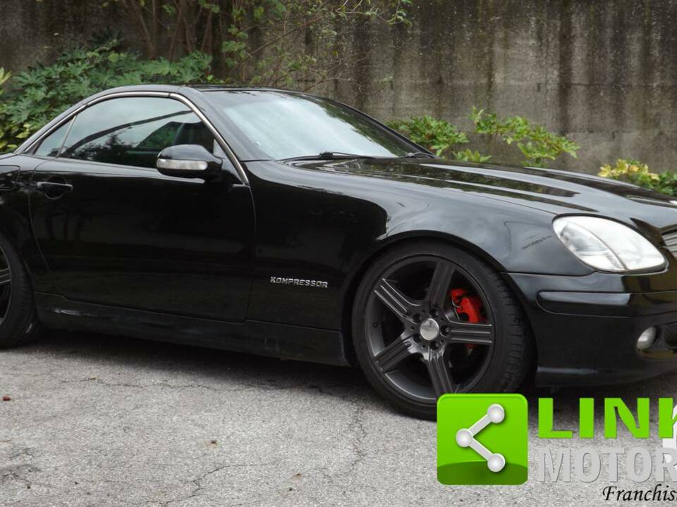 Image 2/10 de Mercedes-Benz SLK 200 Kompressor (2000)