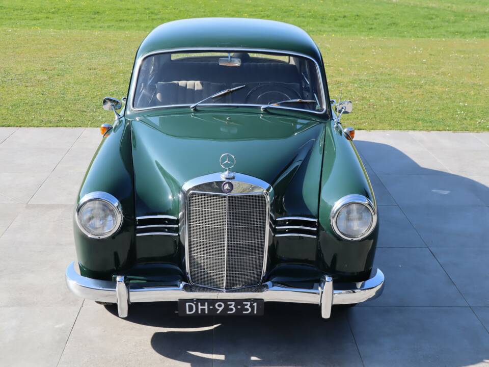 Image 27/50 of Mercedes-Benz 180 D (1958)