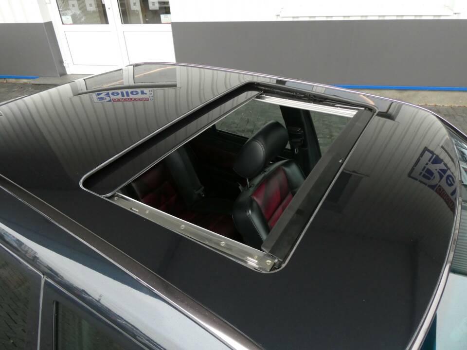 Bild 20/22 von Mercedes-Benz E 500 Limited (1994)