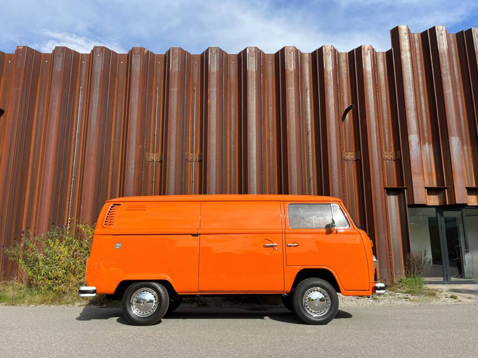 Afbeelding 3/87 van Volkswagen T2b panel van (1977)