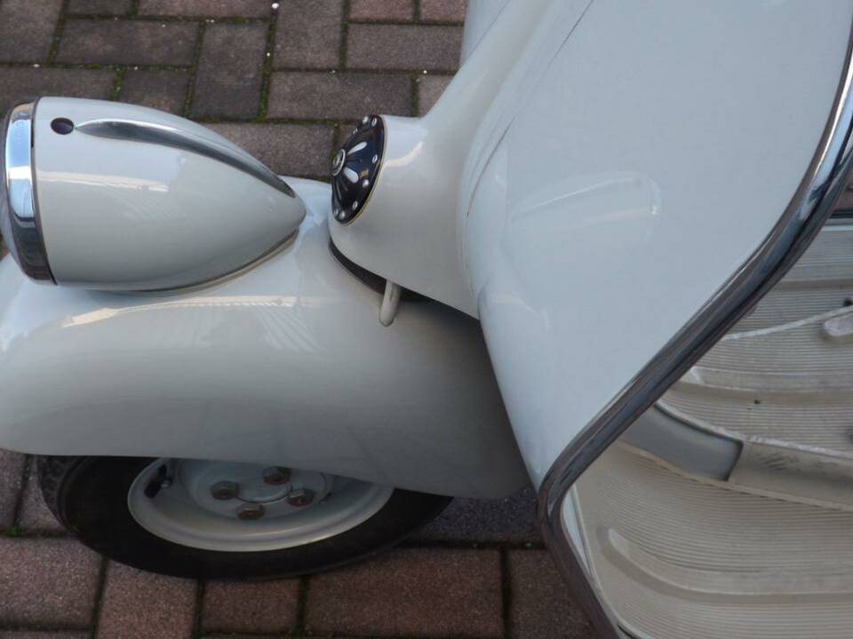 Immagine 15/50 di Piaggio Vespa 125 (1955)