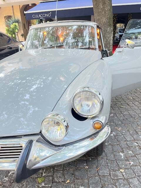 Imagen 3/10 de Citroën DS 21 (1967)
