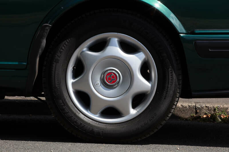 Image 27/50 of Bentley Turbo R lang (1996)