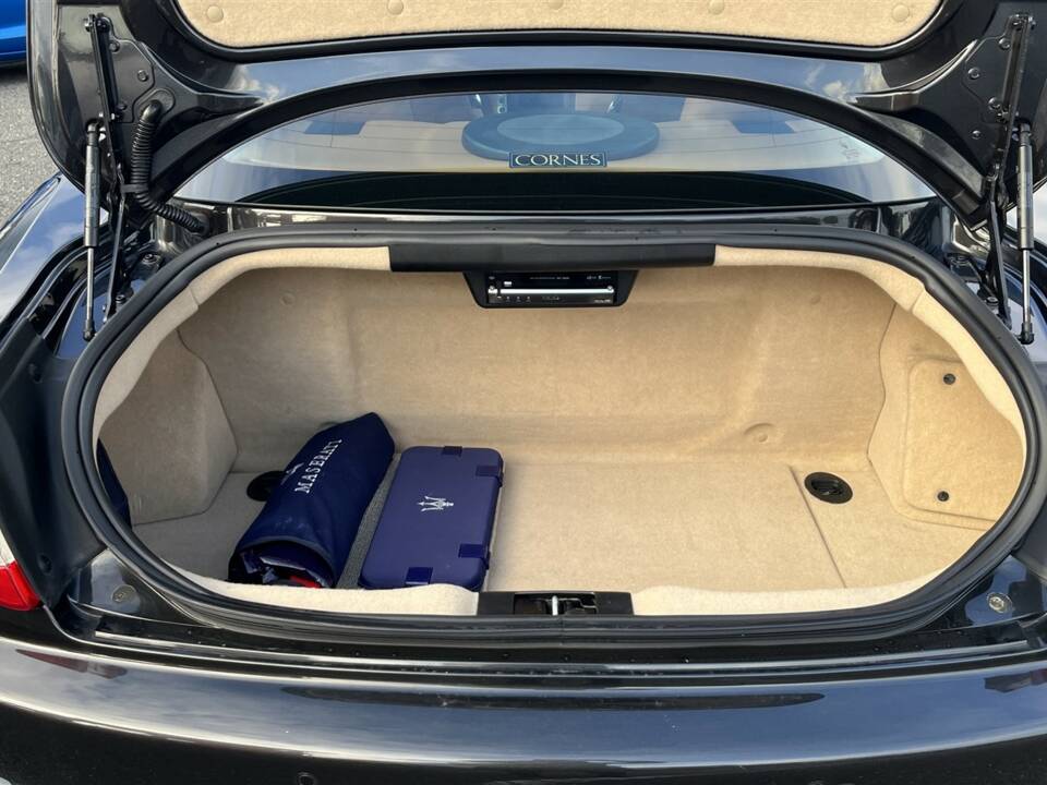 Immagine 26/46 di Maserati GranTurismo S (2010)