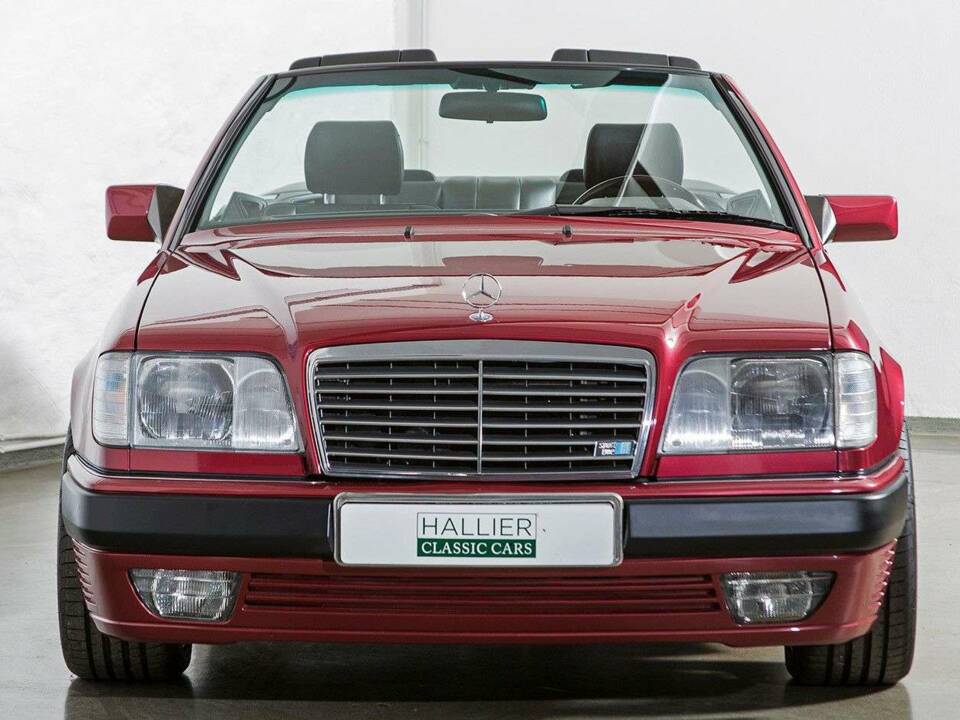 Bild 14/31 von Mercedes-Benz E 320 (1993)