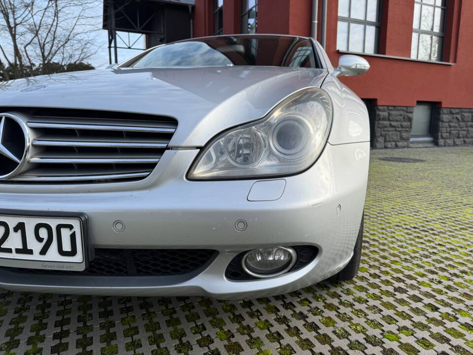 Bild 6/51 von Mercedes-Benz CLS 350 (2005)