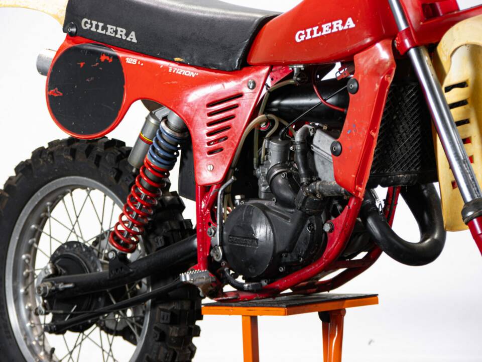 Bild 36/50 von Gilera 125 C2 Competizione (1981)