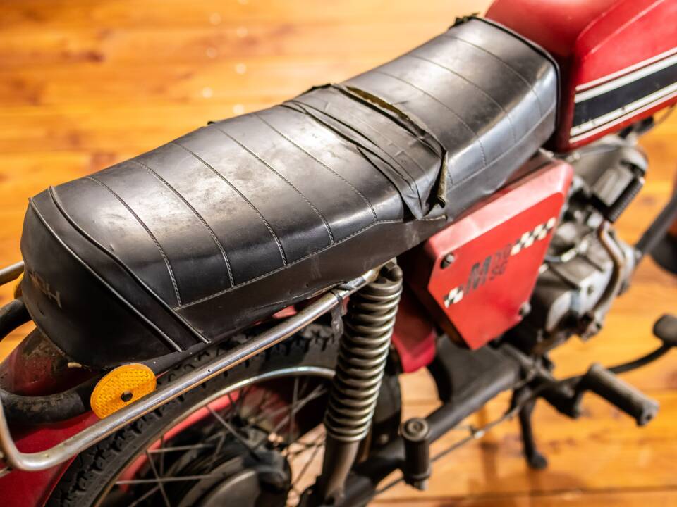 Image 8/12 de Puch M 50 SG (1900)