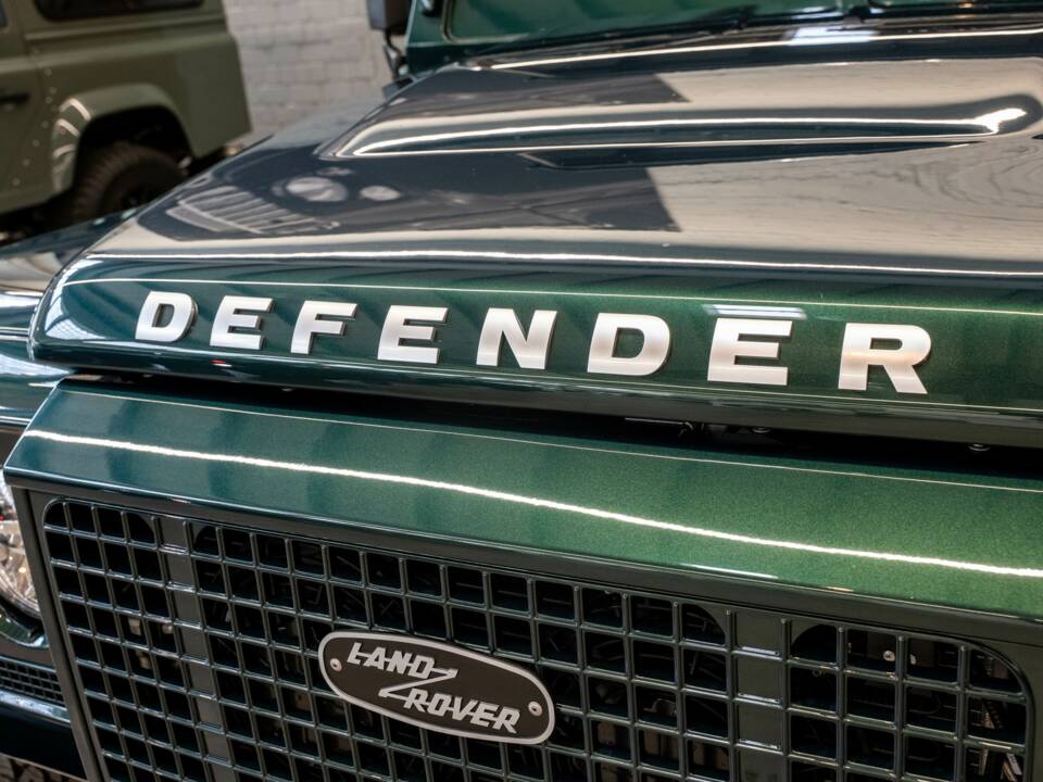 Afbeelding 32/33 van Land Rover Defender 110 Works V8 (2013)