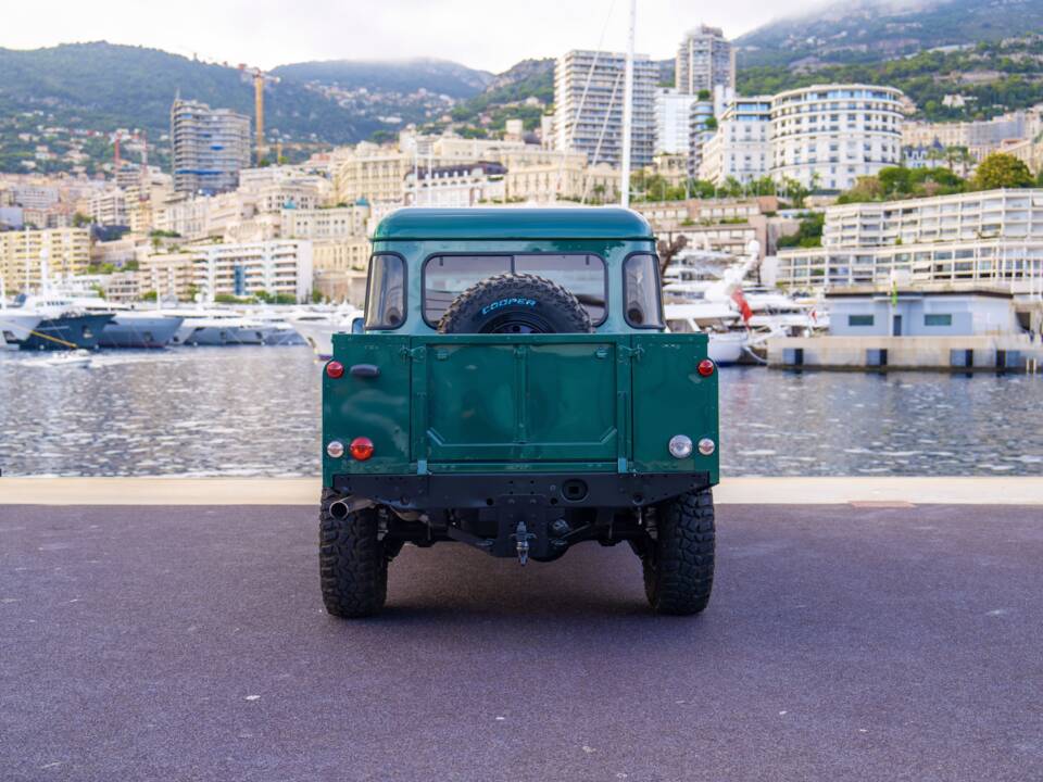 Image 6/50 of Land Rover Defender 110 (2004)