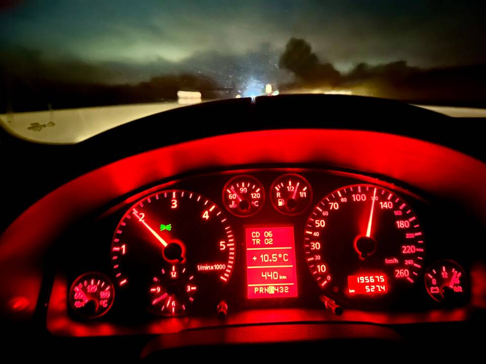 Immagine 24/26 di Audi A4 2.5 TDI (1999)