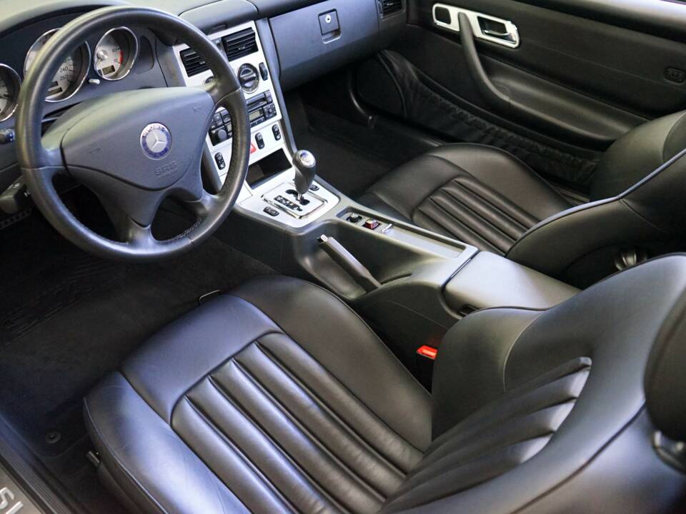 Image 29/48 of Mercedes-Benz SLK 230 Kompressor (2003)