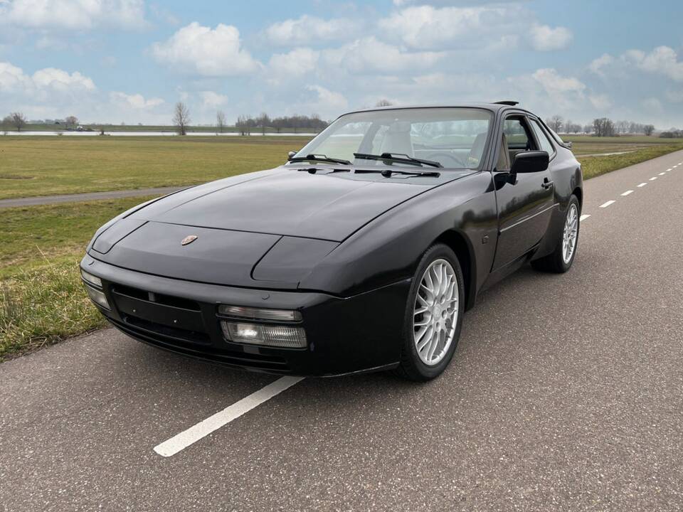Immagine 1/8 di Porsche 944 S2 (1987)