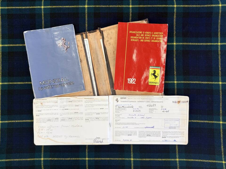 Bild 11/38 von Ferrari Mondial Quattrovalvole (1982)
