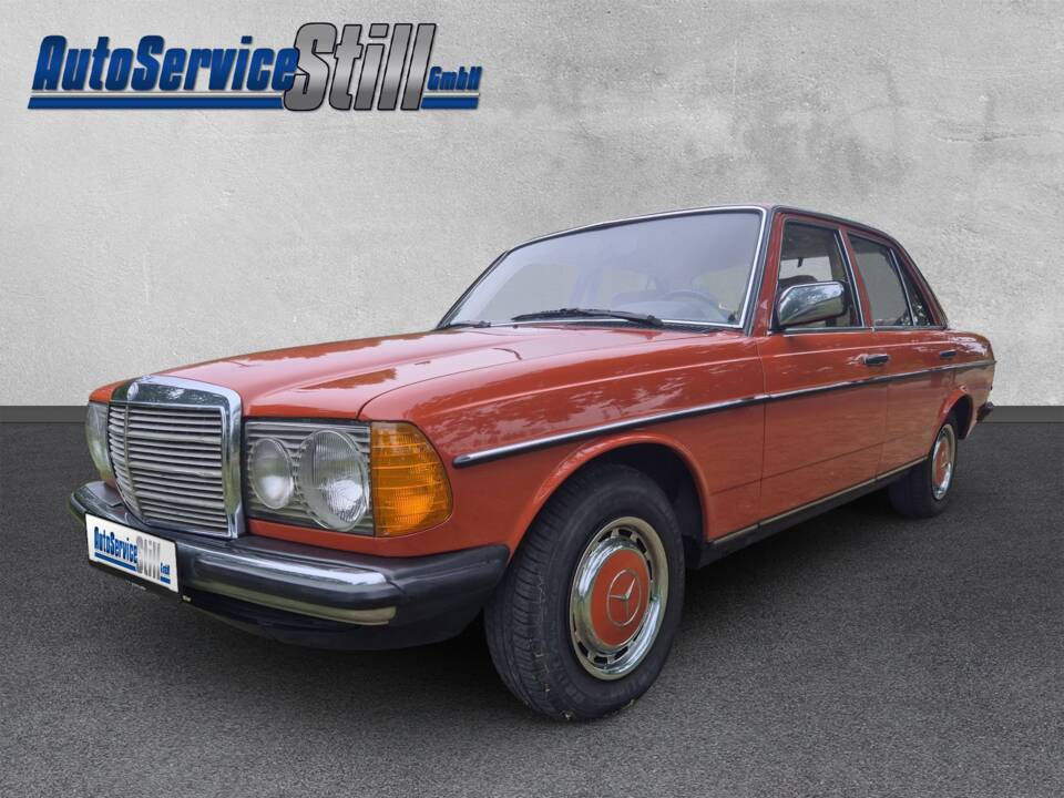 Image 1/41 of Mercedes-Benz 200 D (1981)