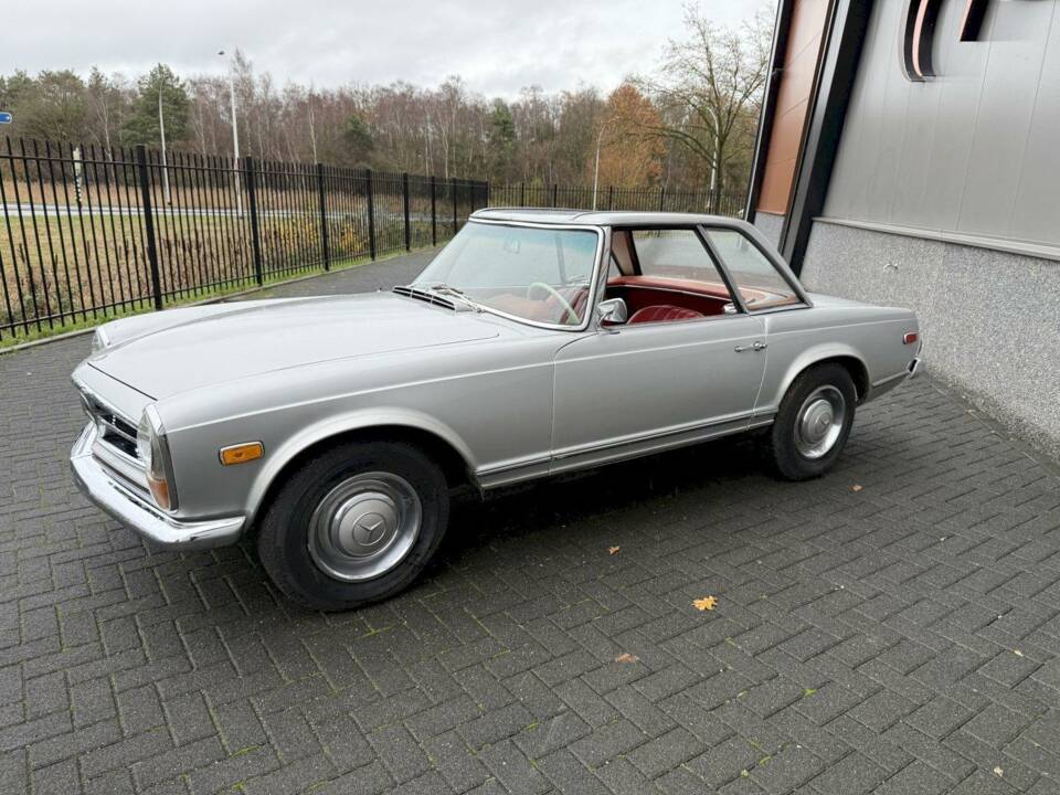 Image 2/36 de Mercedes-Benz 230 SL (1965)