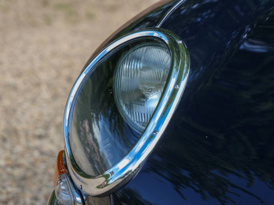Imagen 47/50 de Jaguar E-Type 4.2 (1964)