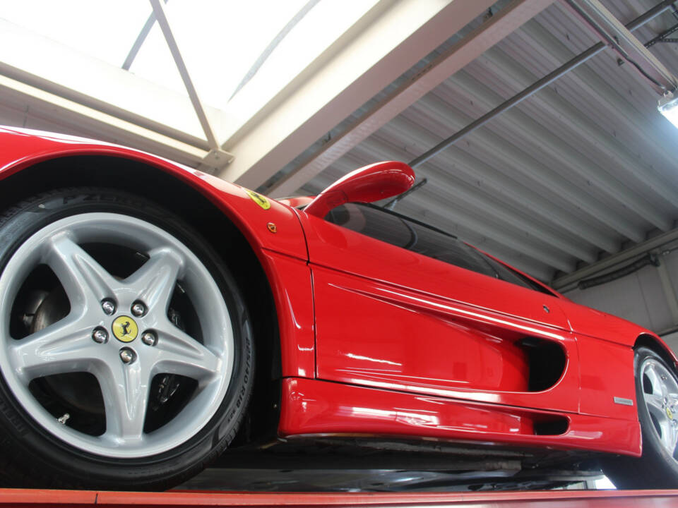 Afbeelding 8/50 van Ferrari F 355 GTS (1997)