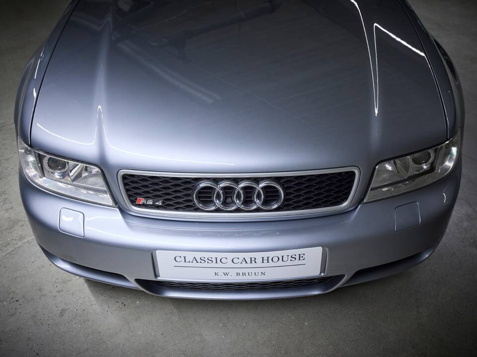 Imagen 48/100 de Audi RS4 Avant (2001)