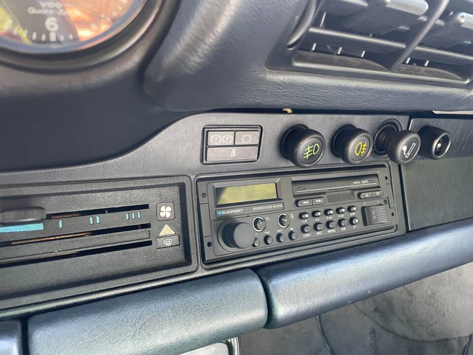 Bild 9/14 von Porsche 911 Carrera 3.2 (WTL) (1989)