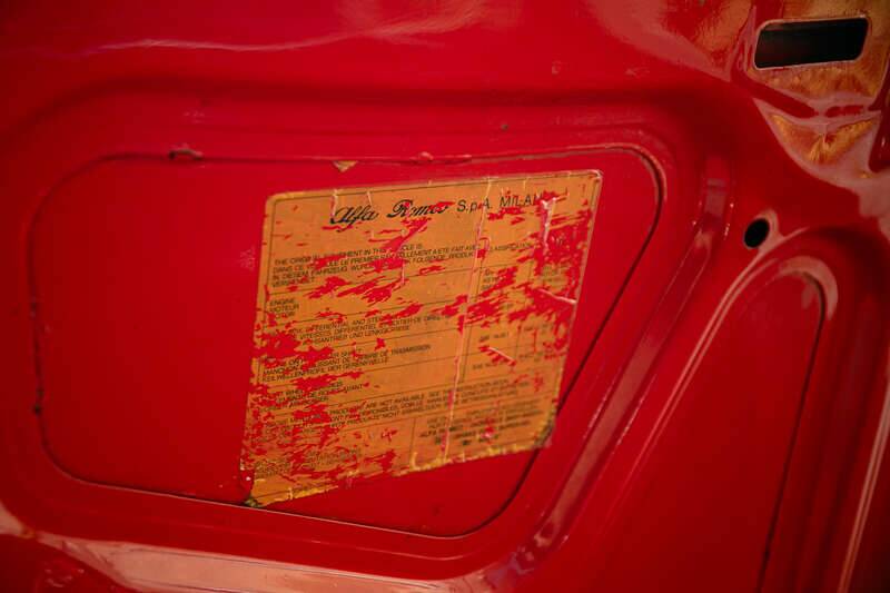 Image 20/45 of Alfa Romeo 2000 GT Veloce (1975)