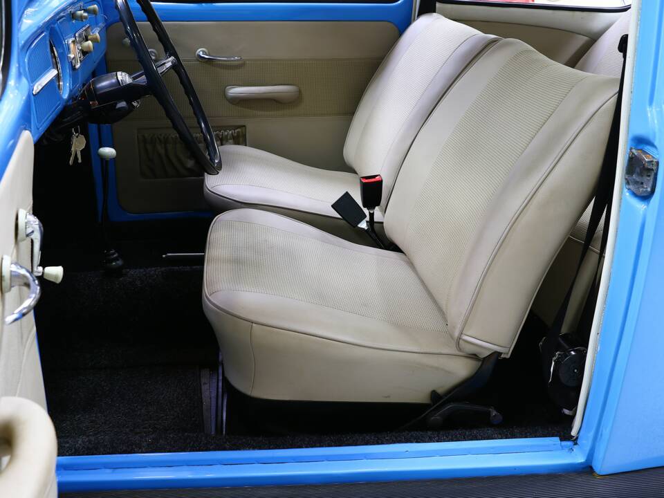 Bild 10/15 von Volkswagen Käfer 1300 (1966)