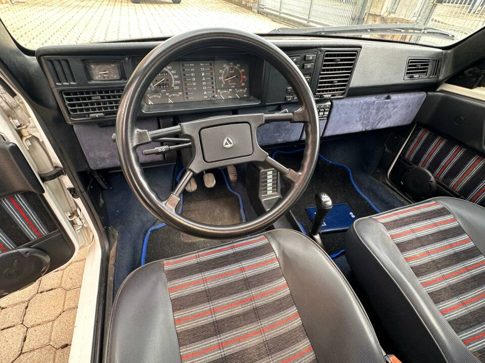 Image 24/26 of Autobianchi Y10 Turbo (1987)