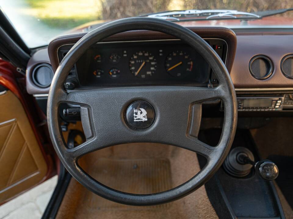 Image 37/50 of Vauxhall Cavalier 1.6 (1979)