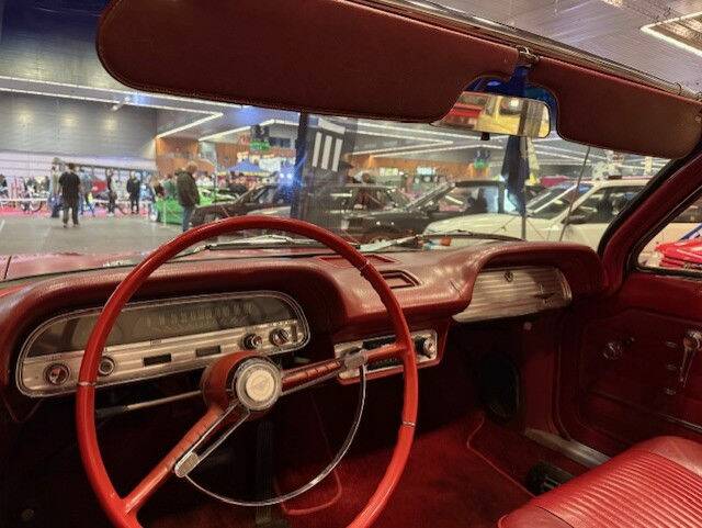 Bild 2/8 von Chevrolet Corvair Monza Convertible (1963)