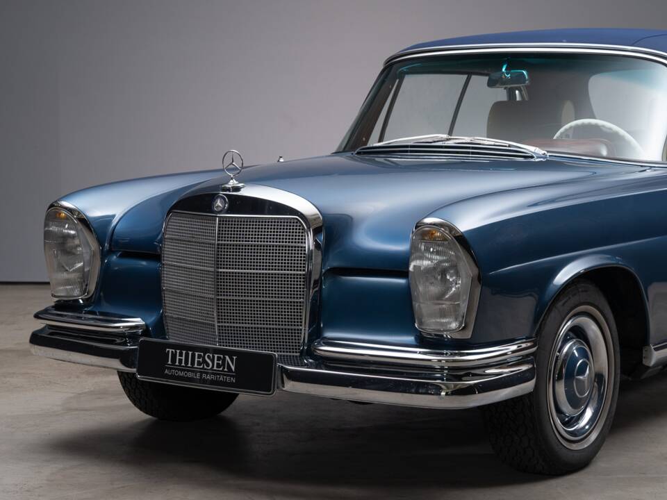 Bild 12/34 von Mercedes-Benz 250 SE (1966)