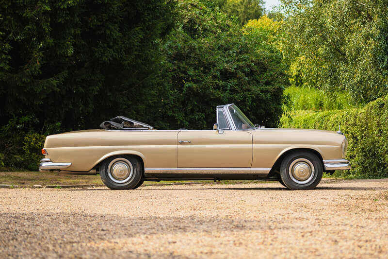 Immagine 5/50 di Mercedes-Benz 250 SE (1966)