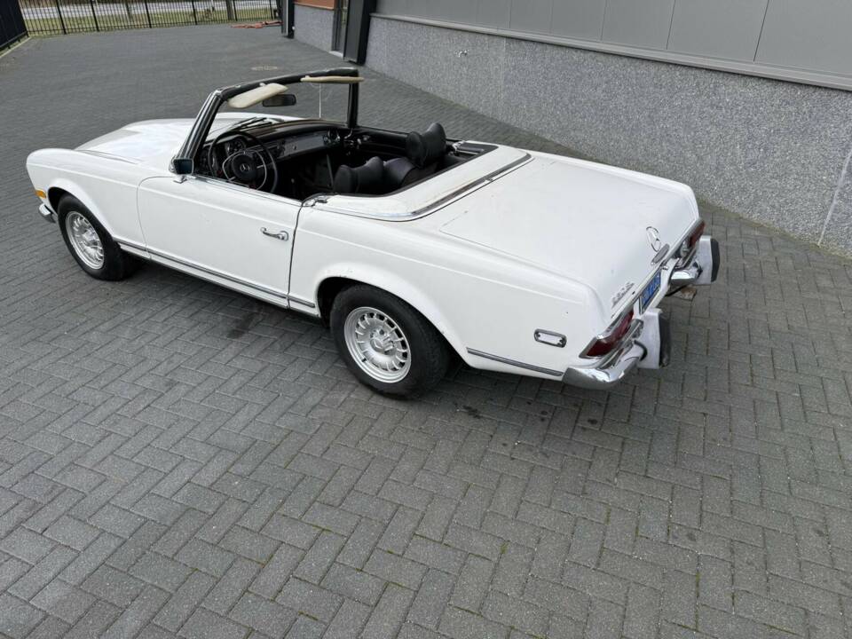 Bild 10/50 von Mercedes-Benz 280 SL (1969)