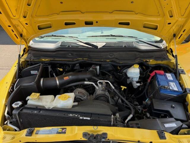 Image 17/24 of Dodge Ram 1500 (2005)