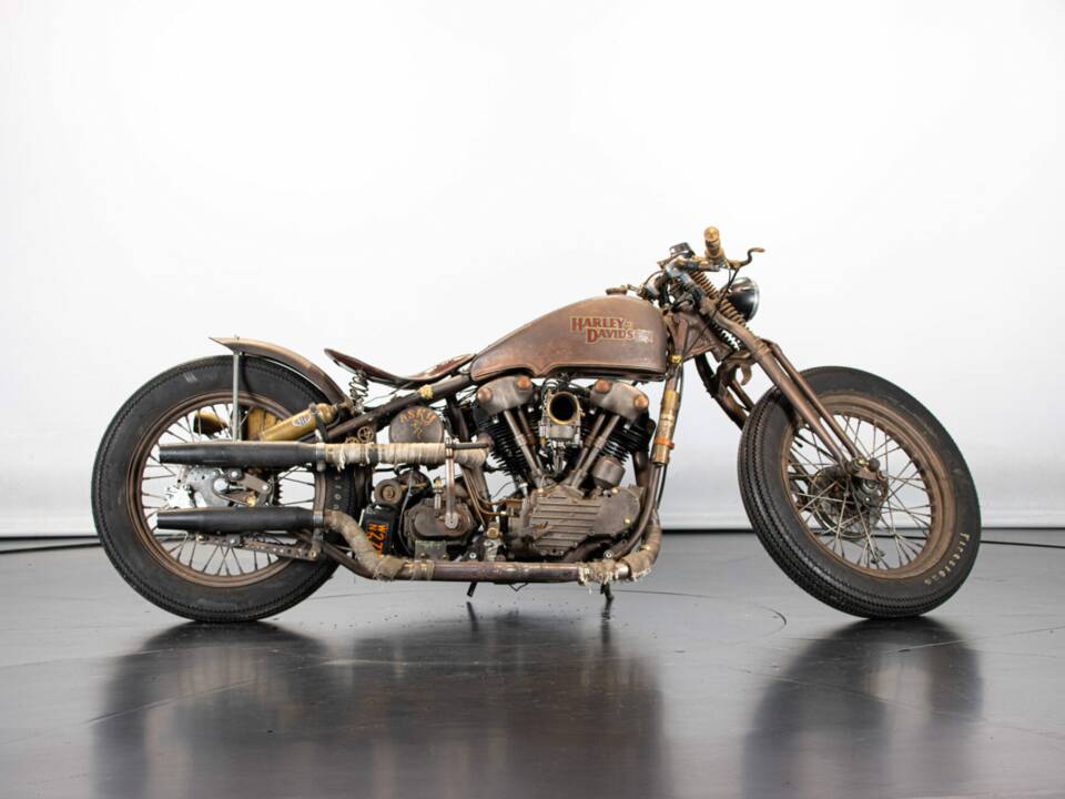 Image 5/50 of Harley-Davidson FXSTC 1340 Softail Custom (1989)