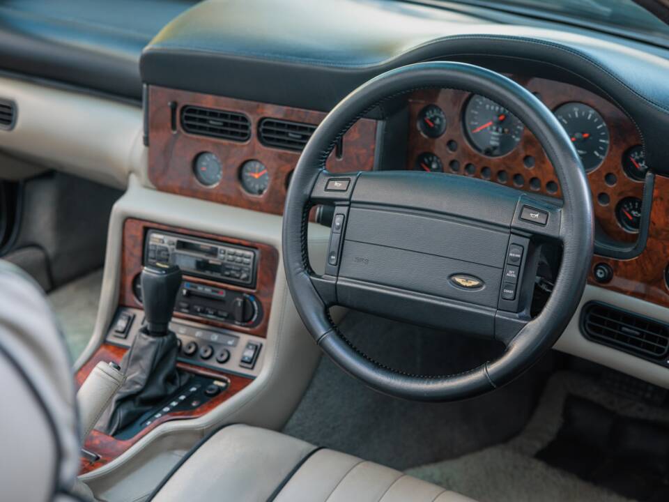 Imagen 7/50 de Aston Martin Virage Volante (1994)