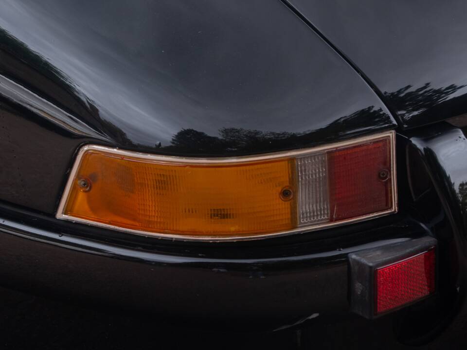 Bild 38/50 von Porsche 911 Carrera 3.2 (1988)