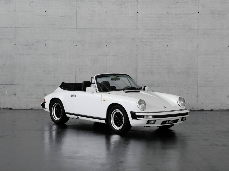 Image 6/46 de Porsche 911 Carrera 3.2 (1984)