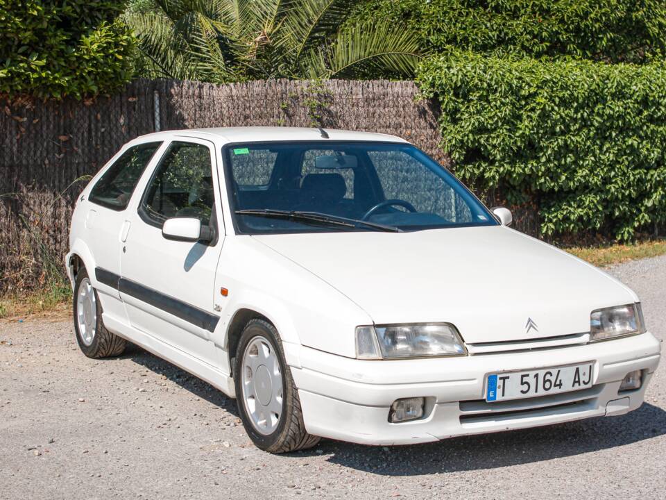 Bild 1/52 von Citroën ZX 2.0i 16v (1993)