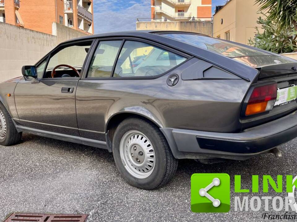 Image 5/10 of Alfa Romeo GTV 2.0 (1981)