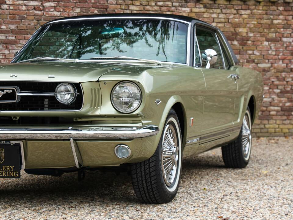 Image 29/50 of Ford Mustang GT (1966)