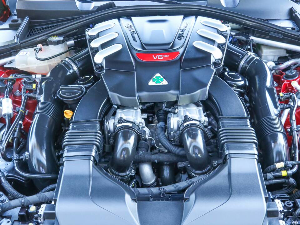 Bild 45/50 von Alfa Romeo Giulia Quadrifoglio (2017)