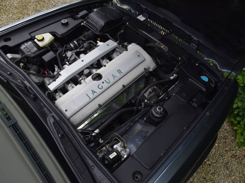 Image 40/40 of Jaguar XJ 6 4.0 Sovereign (1995)