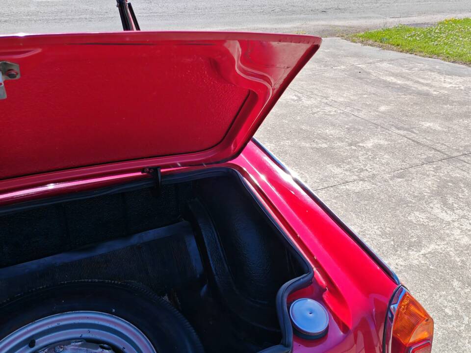 Image 31/40 of Innocenti 950 Spider (1963)