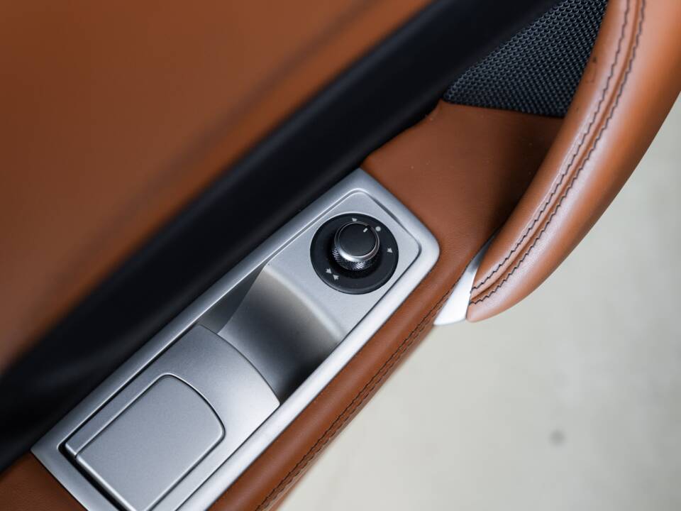 Image 11/47 of Ferrari FF (2015)