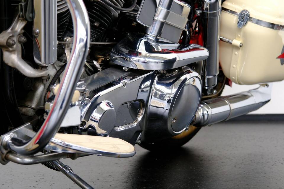 Image 36/75 of Harley-Davidson FL Panhead (1965)