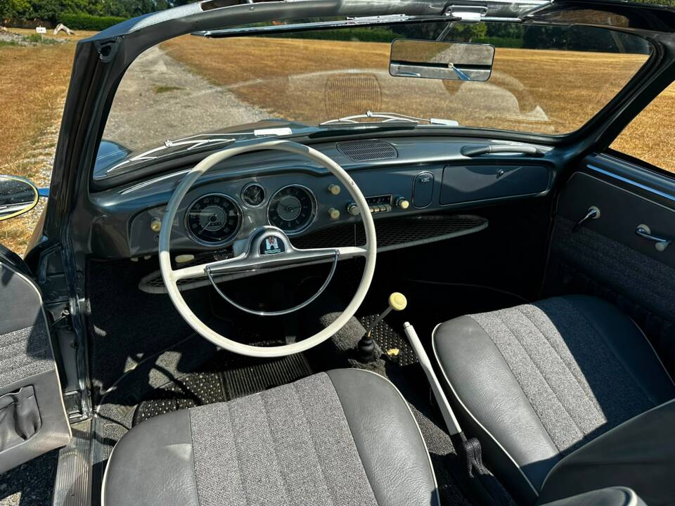 Image 31/48 of Volkswagen Karmann Ghia 1200 (1958)