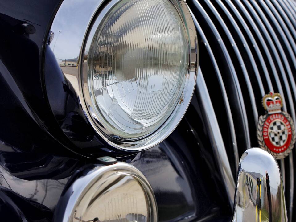 Image 13/78 of Jaguar XK 150 3.4 S OTS (1958)