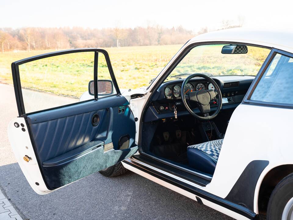 Bild 16/36 von Porsche 911 Carrera 3.2 (1984)